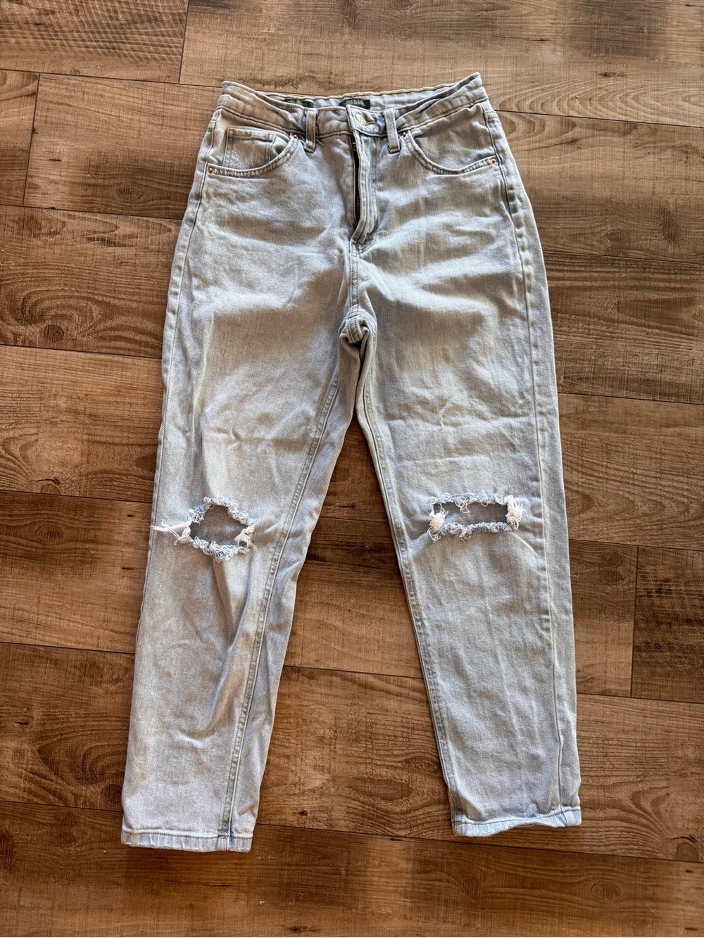 wild fable Light Wash Distressed Boyfriend Jeans